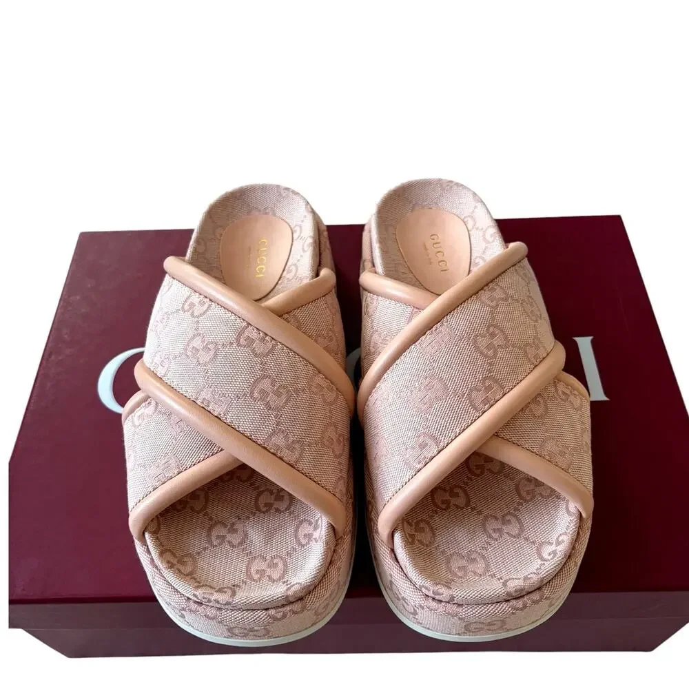 Gucci GG Canvas Pink Platform Slides 816798 Women's 38.5 US 8.5 NEW